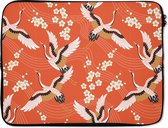 Laptophoes 15.6 inch - Kraanvogel - Sakura - Patronen - Japans - Laptop sleeve - Binnenmaat 39,5x29,5 cm - Zwarte achterkant