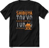 Tokyo - Shibuya | TSK Original & vintage | T-Shirt Heren - Dames | Zilver - Goud | Perfect Cadeau Shirt | Grappige Spreuken - Zinnen - Teksten | Maat 3XL
