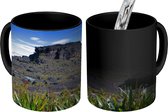 Magische Mok - Foto op Warmte Mok - Helderblauwe hemel boven het Nationaal park Canaima in Zuid Amerika - 350 ML - Uitdeelcadeautjes