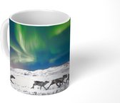Mok - Noorderlicht boven wilde rendieren - 350 ML - Beker - Uitdeelcadeautjes