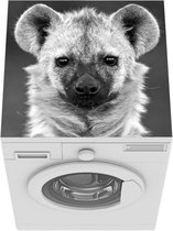 Wasmachine beschermer mat -  een jonge gevlekte hyena - zwart wit - Breedte 60 cm x hoogte 60 cm