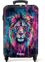 Bol.com NoBoringSuitcases.com® - Kinderkoffer - Kindertrolley - Leeuw - Neon - Handbagage koffer lichtgewicht - Reiskoffer troll... aanbieding