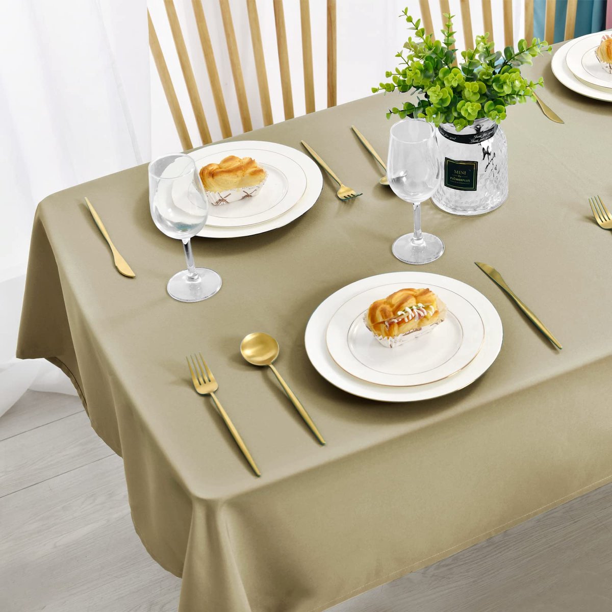 La'Moussawi ® Tafelkleed in Kaki met Vlekbescherming en Waterafstotende Eigenschappen voor Binnen en Buiten