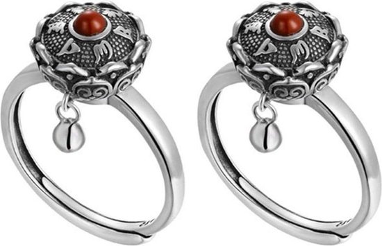 Etnische Ringen met OM Gebedswiel