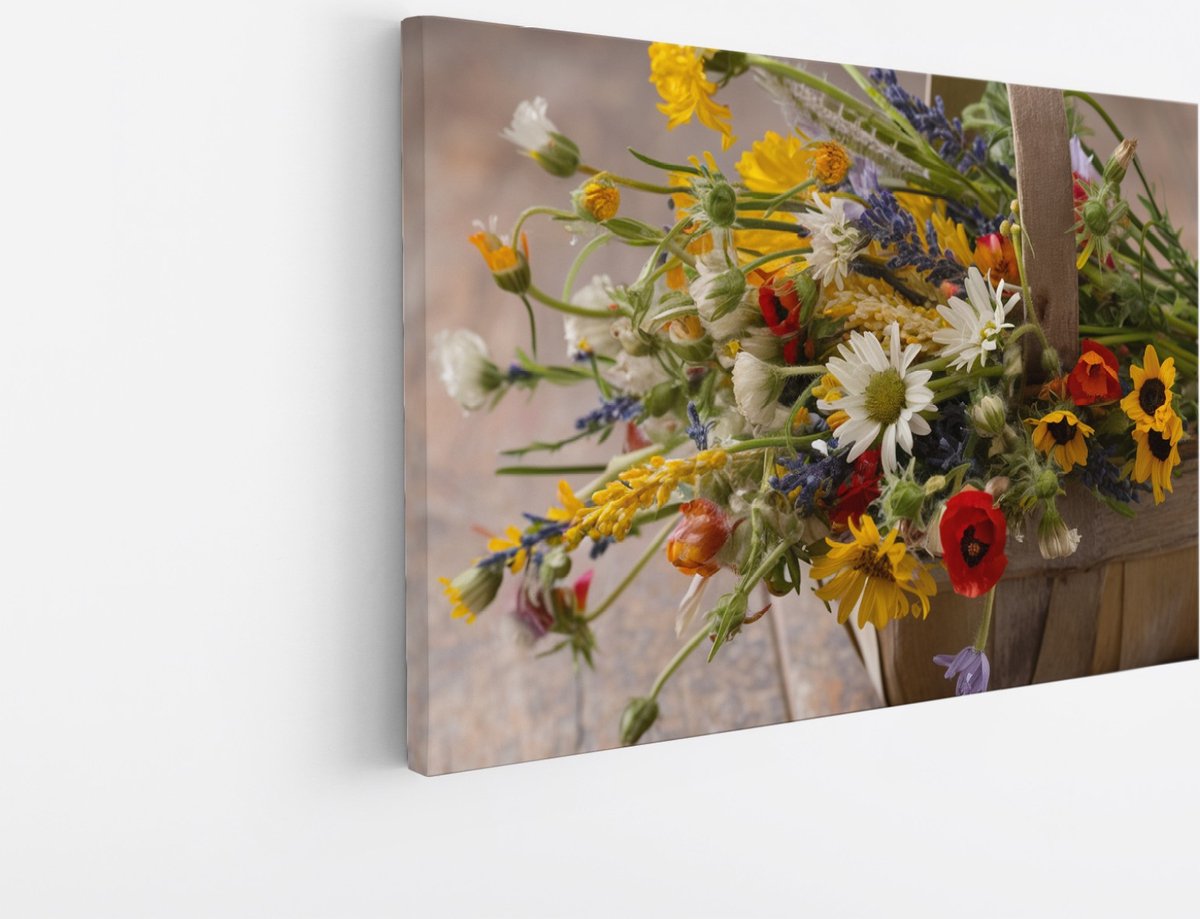 Saammp Canvas Schilderij - Bloemenmand met Wilde Bloemen - Natuur - Abstract - 120x80 - Foto op canvas - Wanddecoratie - Muurdecoratie Woonkamer - Kantoor Decoratie Multicolor