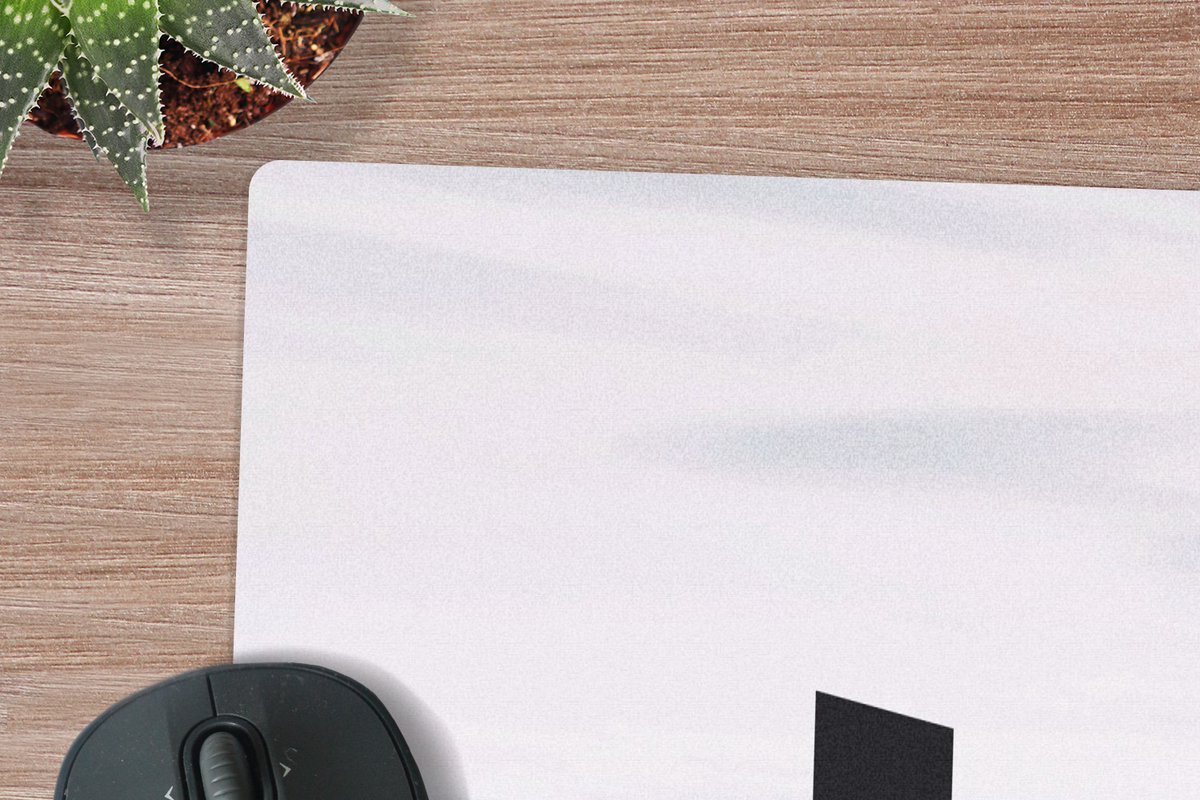 Muismat XXL 80x80 cm - Bureau onderlegger - Bureau mat Vrouw - Trap - Abstract - Deur - Bureaumat - Gaming mousepad xl - Bureaulegger groot - Computer deskmat
