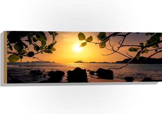 Hout - Uitzicht vanaf Strand op Felle Zon boven het Zeewater - 90x30 cm - 9 mm dik - Foto op Hout (Met Ophangsysteem)