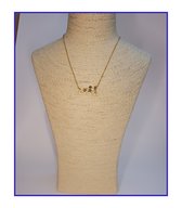 HÕBE – Family Goud ketting – 18 Karaat Goud Verguld Staal– Gerecycled Edestaal– Collier – Handgemaakte Sieraad – Accessories – Dames Ketting – Karabijnhaaksluiting – 45 cm Lengte