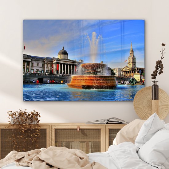 Ciel coloré sur Trafalgar Square en Angleterre Plexiglas 90x60 cm - Tirage photo sur Glas (décoration murale en plexiglas)