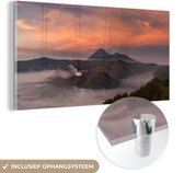 MuchoWow® Glasschilderij 160x80 cm - Schilderij acrylglas - Bromo bij zonsondergang - Foto op glas - Schilderijen