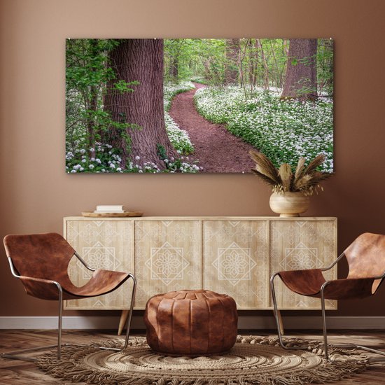 MuchoWow® Glasschilderij 160x80 cm - Schilderij acrylglas - Bos - Pad - Bloemen - Wit - Foto op glas - Schilderijen