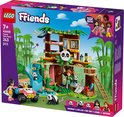 Doos van LEGO Friends De Pandaopvang. Speelset met boomhut, glijbaan, quad en minipoppen.