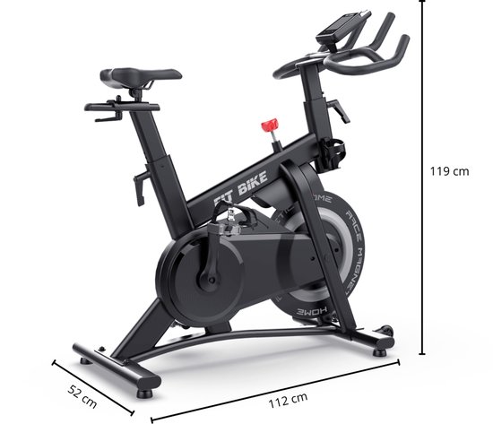 Zwarte FitBike spinfiets met afmetingen 112 cm lengte, 52 cm breedte en 119 cm hoogte.