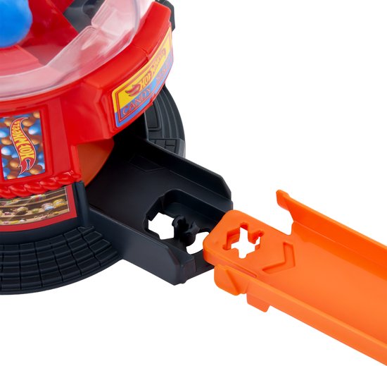 Rode Hot Wheels snoepautomaat met oranje baan-onderdeel