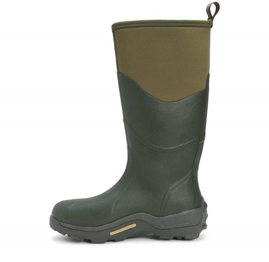 Zij-aanzicht van een olijfgroene Muck Boot Muckmaster laars met een groen met groen neopreen bovenwerk.