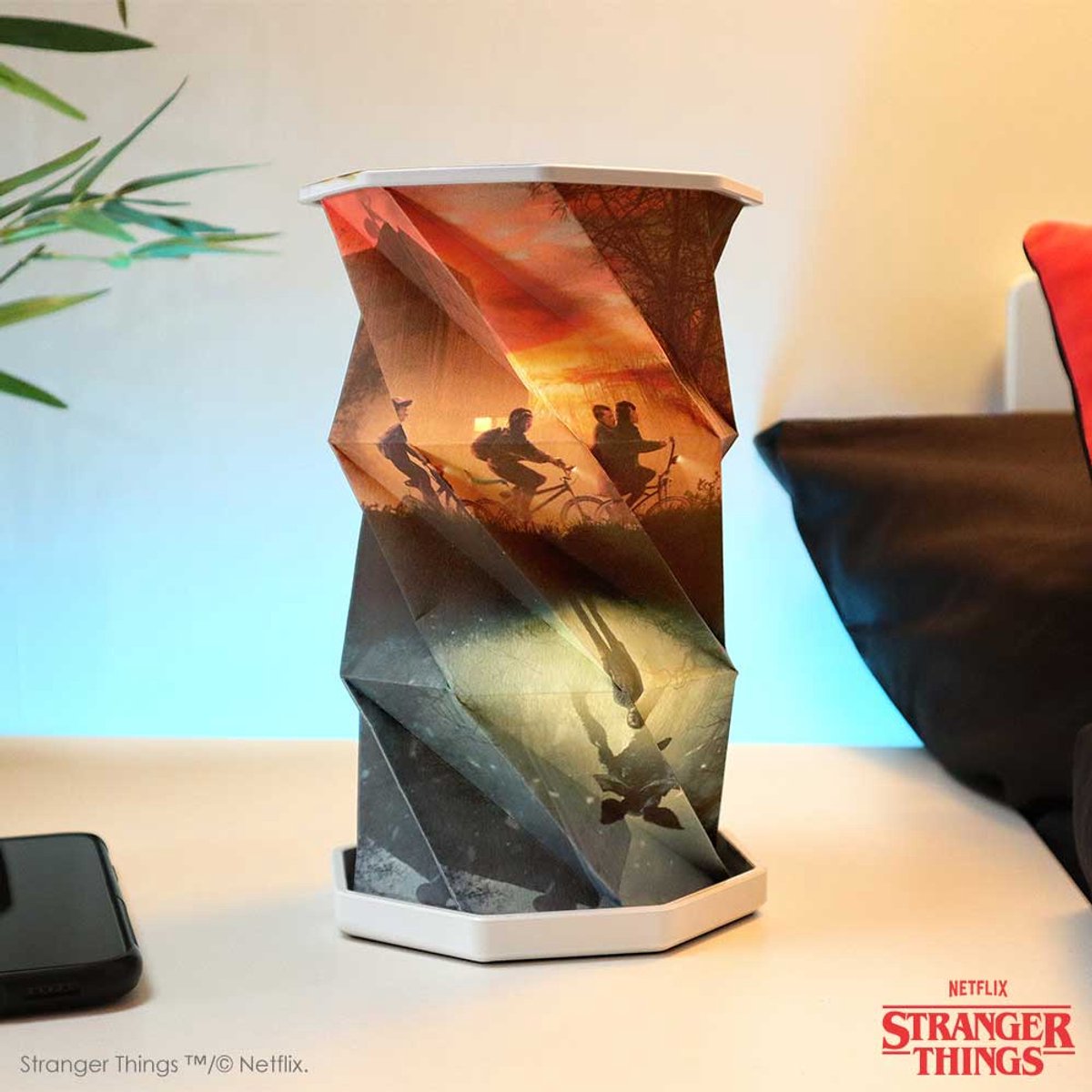 Stranger Things LED lamp USB-C - dimbaar en opvouwbaar thumbnail 3