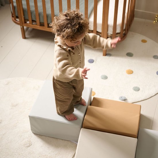 Blocs de mousse Petite Amélie - ensemble de jeu 4 pièces - marron - blocs de mousse durables - facile à entretenir - conforme aux normes de sécurité EN71