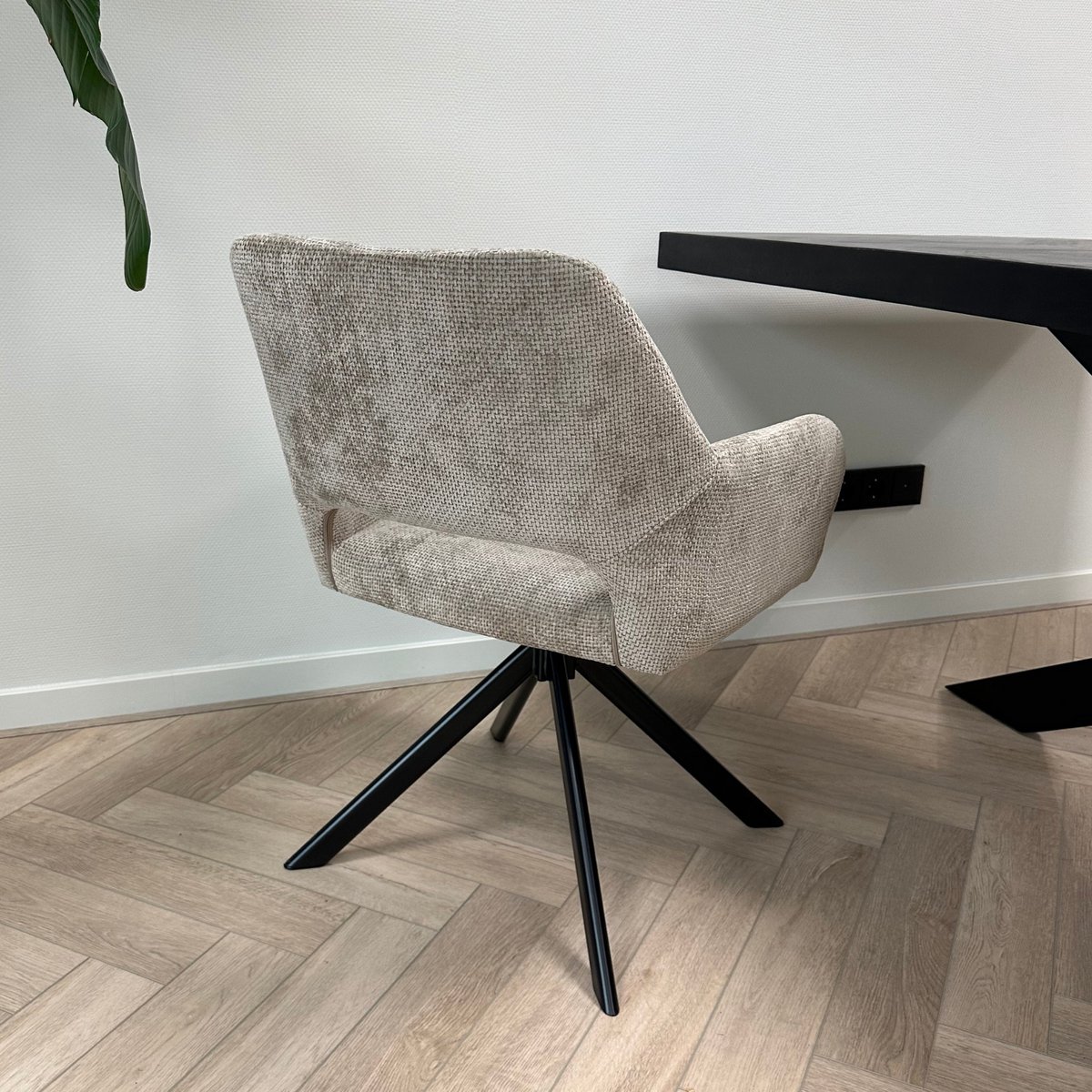 Ams Living® Eetkamerstoel Draaibaar | Luxe afwerking | Stoffen Stoel met Metalen Poot | Kleur Taupe Zand Bruin | Eettafel Stoelen | Set van 4 Design Stoelen Eettafel – foto 3