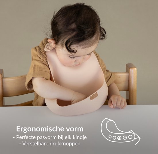 Difrax LOVI - Slabbetje van Siliconen - Lichtroze - Ergonomische pasvorm - Extra breed aan de onderkant van Difrax LOVI — afbeelding 4