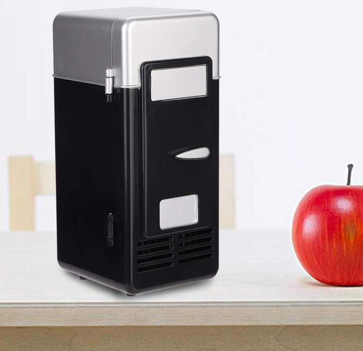 Equivera Mini Fridge - Fridge - Mini Fridge for Drinks - Mini Fridge Eten En Drinken - Mini Koelkast - Mini Koelkasten - Minikoelkast - Koelkastje -