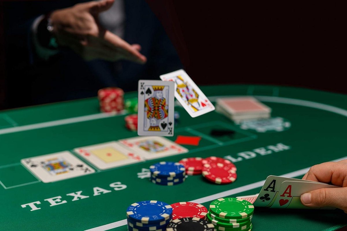KrockaZone. XXL Profi Pokermatte 100 x 60cm Tragetasche & Karten Set - Unterlage Pokertisch, Poker Tischauflage, Pokerteppich, Pokertuch - grün