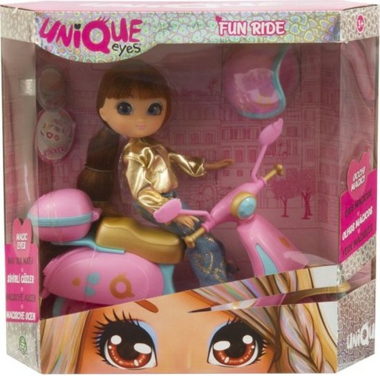 Pop 25 cm met voertuig - Unique eyes. — afbeelding 4