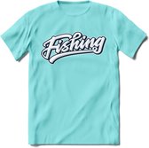 Fishing - Vissen T-Shirt | Grappig Verjaardag Vis Hobby Cadeau Shirt | Dames - Heren - Unisex | Tshirt Hengelsport Kleding Kado - Licht Blauw - XXL