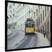 Fotolijst incl. Poster - De gele tram rijdt omhoog in de steile straten van Lissabon - 40x40 cm - Posterlijst