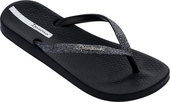 Zwarte Ipanema teenslippers met glitterband en logo.
