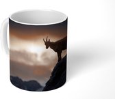 Mok - Silhouet van een geit bij zonsondergang - 350 ML - Beker - Uitdeelcadeautjes