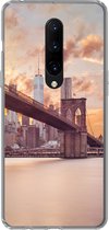 Geschikt voor OnePlus 7 Pro hoesje - Brooklyn Brug en de skyline van New York tijdens zonsondergang - Siliconen Telefoonhoesje