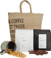 Koffiebonen Koffie Cadeaupakket - Nootjes, Chocolade koffieboontjes en een koffiekop - met koffiebonen van Verse Maling