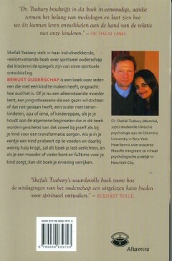 Achterkant boek "Bewust ouderschap" met citaten en foto van Shefali Tsabary met echtgenoot