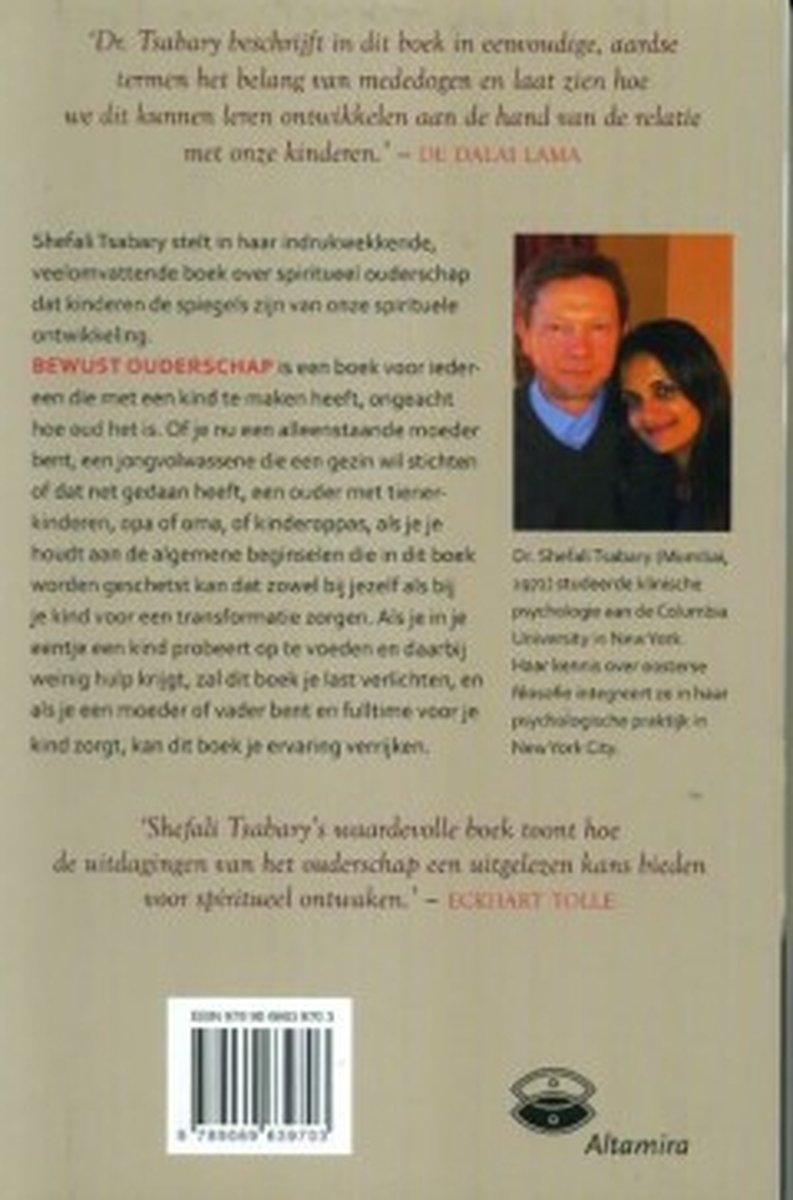 Achterkant boek "Bewust ouderschap" met citaten en foto van Shefali Tsabary met echtgenoot