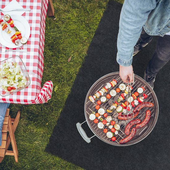 Barbecue vloermat van 100x 150cm Ideale mat voor onder de barbecue - Beschermt je