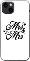 Geschikt voor iPhone 13 mini hoesje - 'Mrs & Mrs' - Spreuken - Quotes - Trouwen - Siliconen Telefoonhoesje