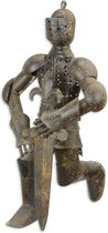 Beeld - knielende ridder - Middeleeuwen - ijzer beeld - 66,7 cm hoog
