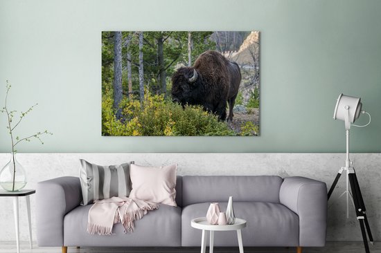 Canvas schilderij 120x80 cm - Wanddecoratie Bizon in park van Wyoming - Muurdecoratie woonkamer - Slaapkamer decoratie - Kamer accessoires - Schilderijen op canvas