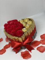Chocolade hart - Giftpack - Geschenk moederdag - Cadeau Valentijnsdag - Speciaal en handgemaakt - Valentijn cadeau voor haar