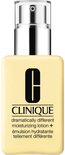 Fles Clinique Dramatically Different Moisturizing Lotion+ met pompdispenser.