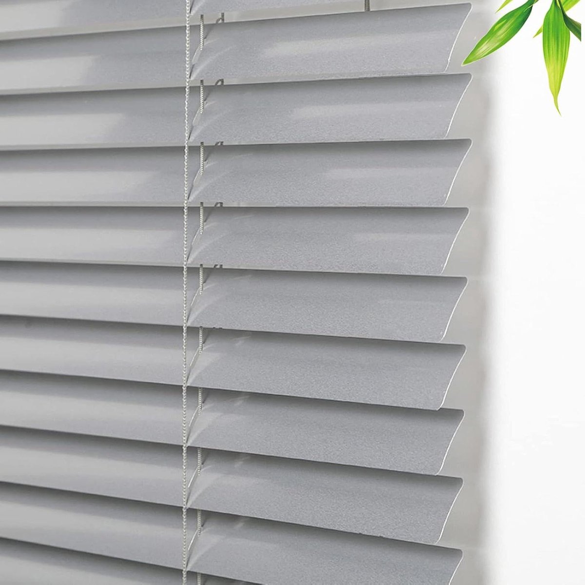 Aluminium Jaloezie - Metalen Horizontale Blinds - Licht en Privacy Regelen - Waterdicht en Vochtbestendig - 150x175cm - Zilver