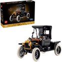 LEGO Icons Ford Model T met zwarte kap, gouden grille en witte banden, met doos.
