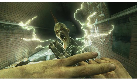 Een zombie met stekels en gele ogen wordt omringd door groene bliksem in een tunnel.