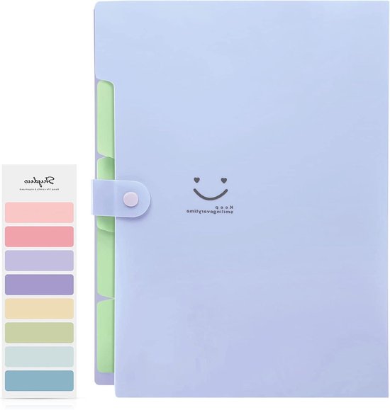 Chemise extensible bleu clair fermée avec des onglets verts et un smiley imprimé, à côté d'un jeu d'étiquettes autocollantes colorées.