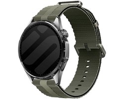 Strap-it Milanees bandje geschikt voor Samsung Galaxy Watch 7 (40/44mm) / Galaxy Watch 6 (Classic) / Galaxy Watch 5 (Pro) / Galaxy Watch 4 / Watch 3 / Watch FE / Polar Ignite 3-2 / Pacer / Unite / Huawei GT3 - GT2 / Amazfit GTS 4-3-2 - Legergroen