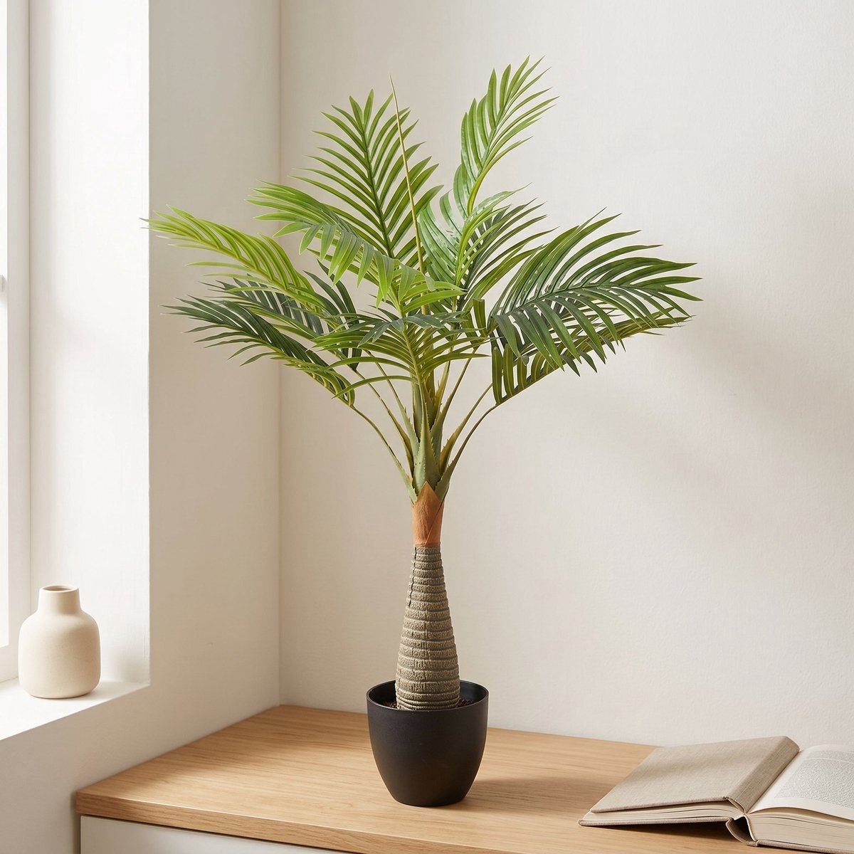 Cheqo® Kunstpalm - Palm Kunstplant - Kleine Kunstpalm voor Binnen - Neppe Palm - Kunstplanten Decoratie - Areca Palm - Tafelmodel - Nep Plant - Kamerplant - Woonkamer Decoratie - Kunst Palm - Tropische Plant - Onderhoudsvrij - Groen