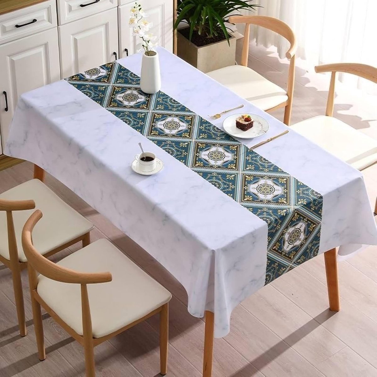 Tafelkleed - Keukentafelkleed - Buiten dineren - Vlekbestendig PVC - 167 x 117 cm - Beige ruit
