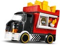 LEGO City snackbartruck. Rode truck met zwarte cabine, gouden frietjes bovenop en 'FRIES' logo.