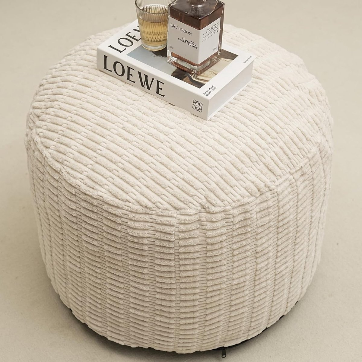 Ronde Poef - Voetenbank Kruk - Ontspannen Zitten - Opbergruimte Binnenin - 66 x 45 cm - Beige
