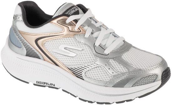 Witte Skechers Go Run dames sneaker met zilverkleurige en koperkleurige accenten, mesh bovenwerk en witte zool.